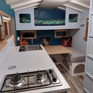  Apartment Tiny - With Private Shower In Separate Outbuilding